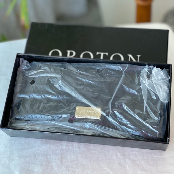 NWT OROTON Aussie Brand Women’s Navy Blue Wallet new with box. Great gift! - Picture 4 of 6